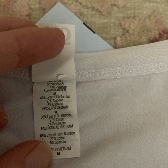 Alo yoga short sleeve nwot - Picture 5 of 6